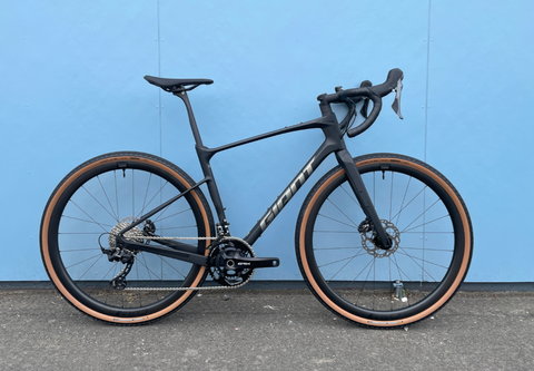 GIANT Gravel & Adventure Bikes 2024 Giant Revolt Advanced 0