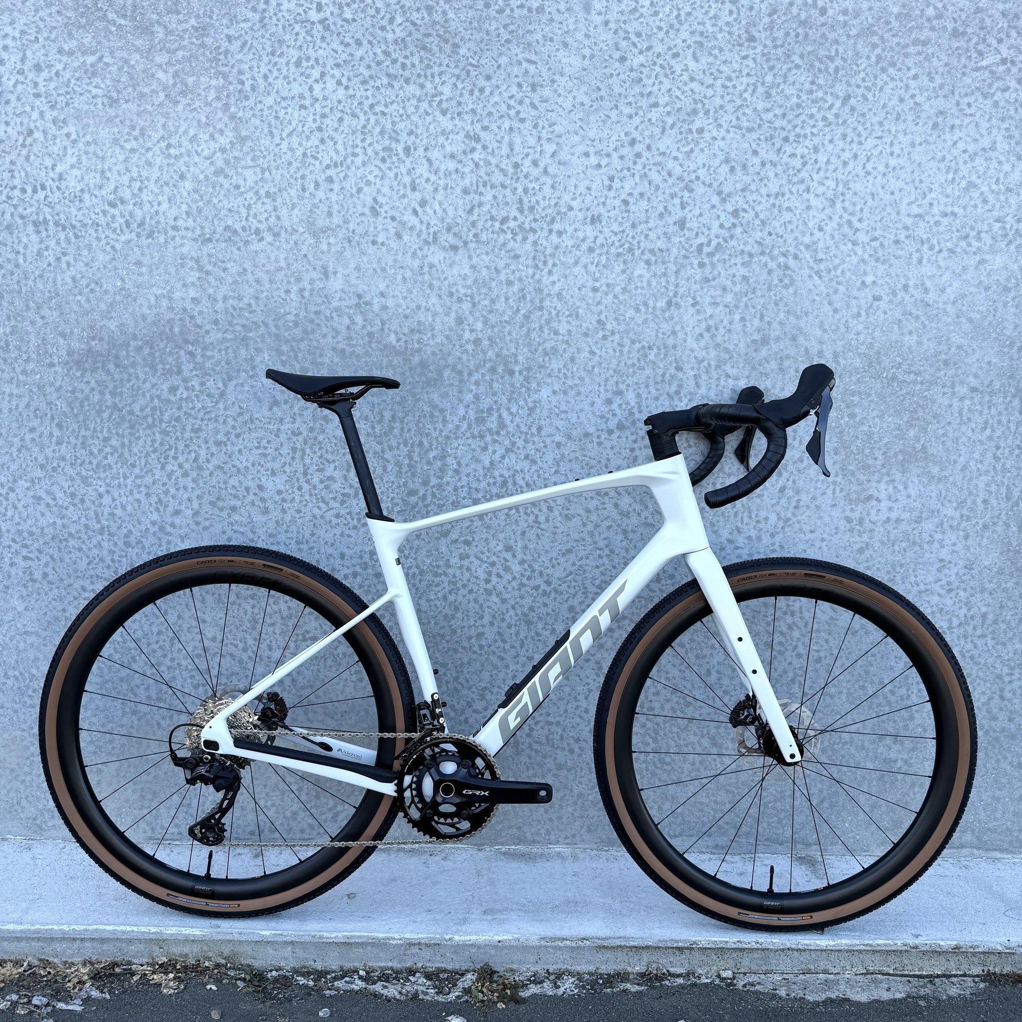 GIANT Gravel & Adventure Bikes Snow Drift / Large Giant Revolt Adv 0 (2026) 9080030127