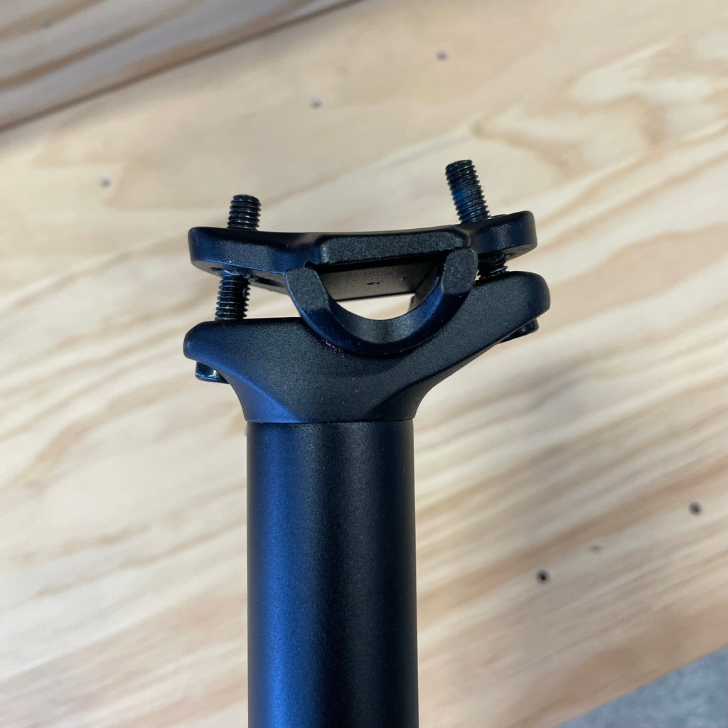 Micro Adjustable Alloy Seatpost / 30.9mm The Hub Cycle Centre